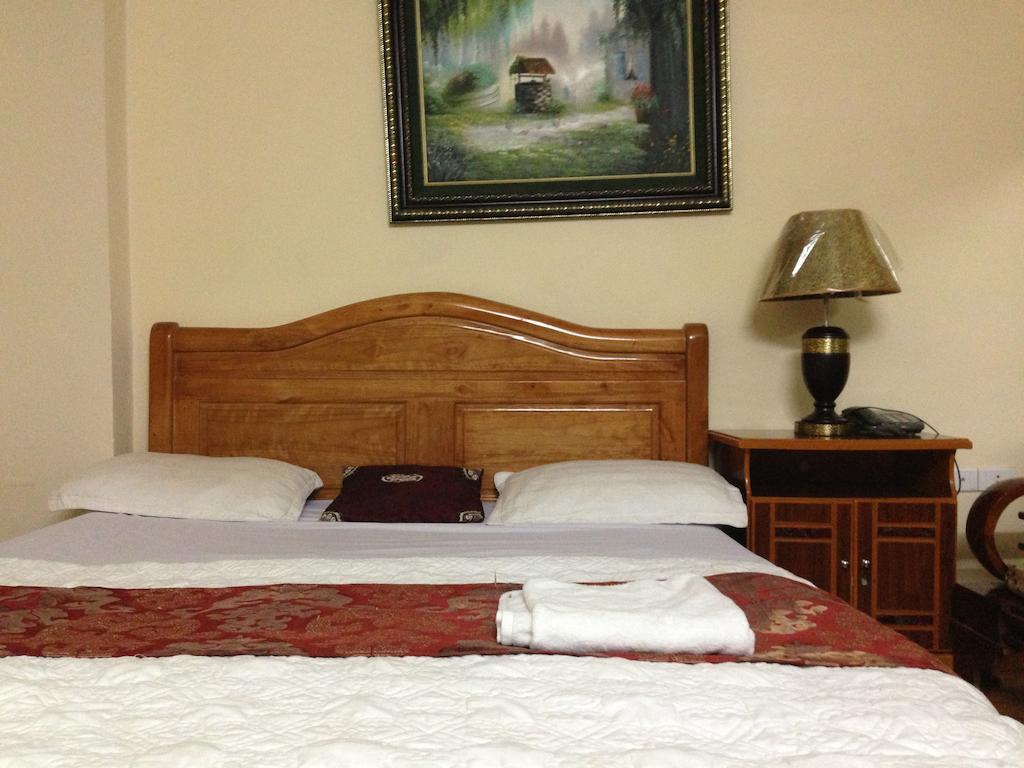 Hoàng gia hotel Hanoï Extérieur photo